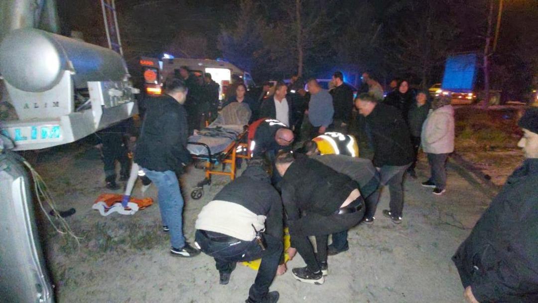 Bolu&rsquo;da kazada ortalık savaş alanına d&ouml;nd&uuml;: 4 yaralı 1