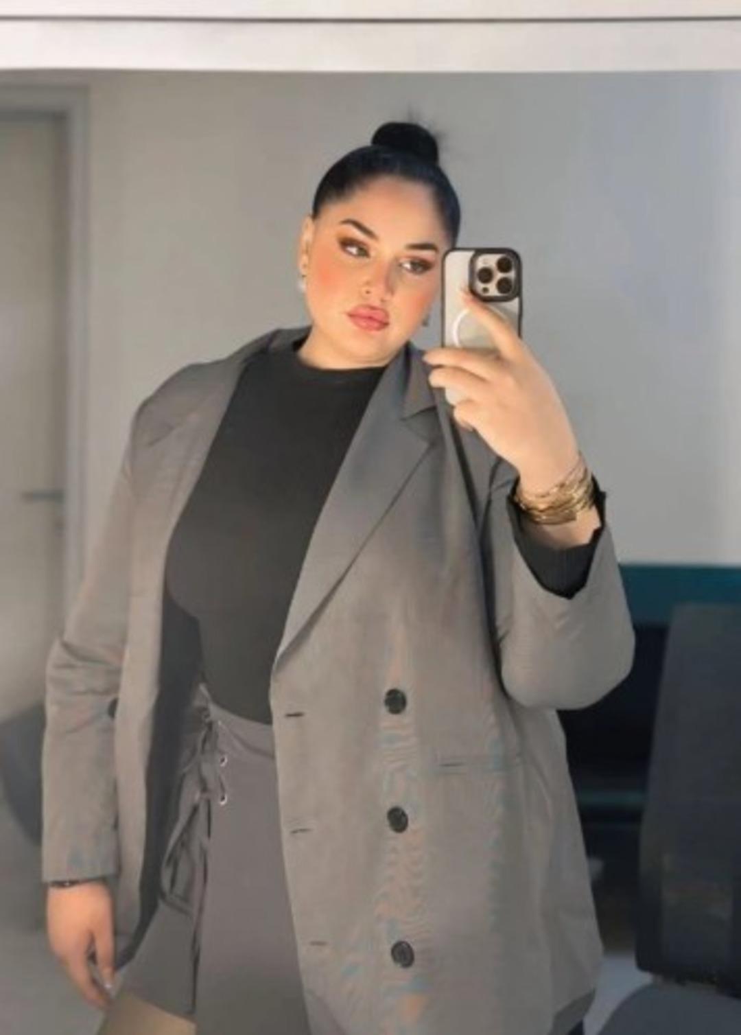 H&uuml;sn&uuml; Şenlendirici nin kızı Naz Şenlendirici g&uuml;ndemde! Verdiği kilolar dikkat &ccedil;ekti  1