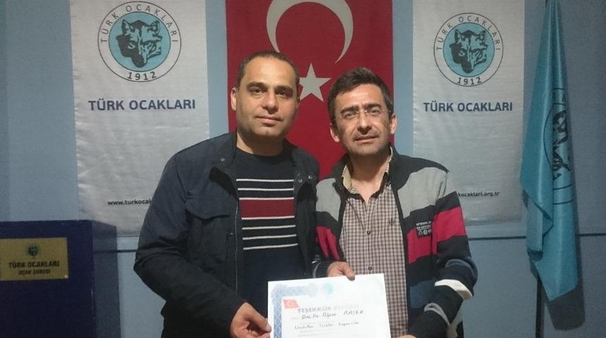 Uşak’ta ’Unutulan Türkler Gagauzlar’ konferansı düzenlendi