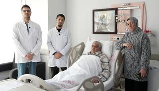 Malatya'da 20 santimetrelik kitle kapalı y&ouml;ntemle &ccedil;ıkarıldı