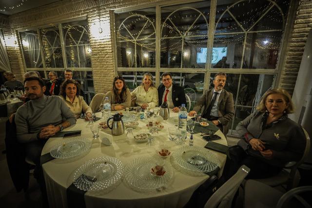 Bursa nın 650 yıllık "gezek" geleneği, ramazan ayında da s&uuml;rd&uuml;r&uuml;l&uuml;yor 13