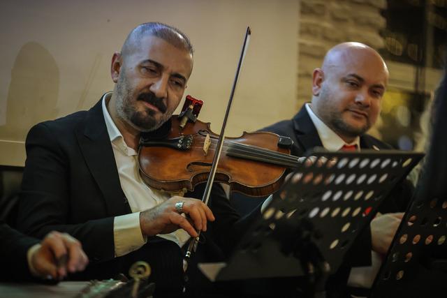 Bursa nın 650 yıllık "gezek" geleneği, ramazan ayında da s&uuml;rd&uuml;r&uuml;l&uuml;yor 8