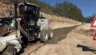 Sinop'ta heyelanla m&uuml;cadele