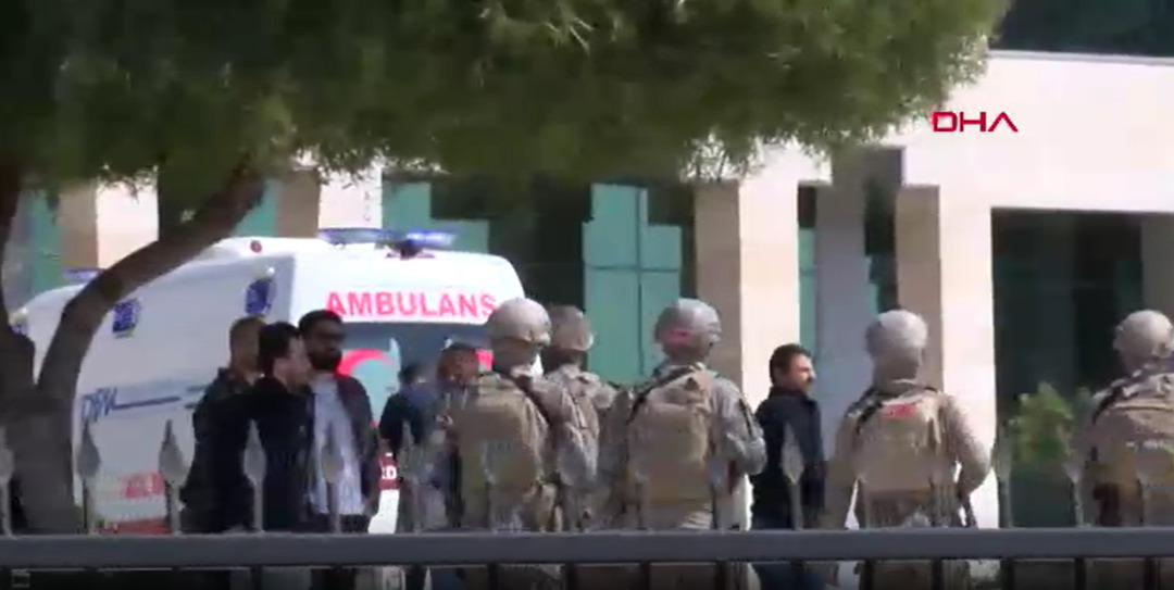 Son dakika | Kepez Kaymakamlık binasında panik! Özel Harekat olay yerinde, şüpheli kilitli odada 8