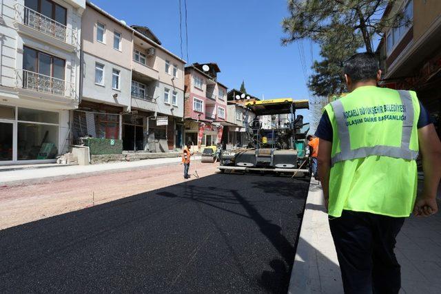 İzmit’te yollar yenileniyor