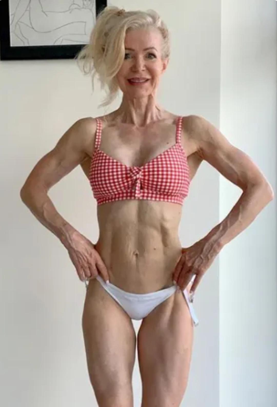 Yok b&ouml;yle babaanne! 65 yaşında fiziğiyle taş &ccedil;ıkartıyor 1