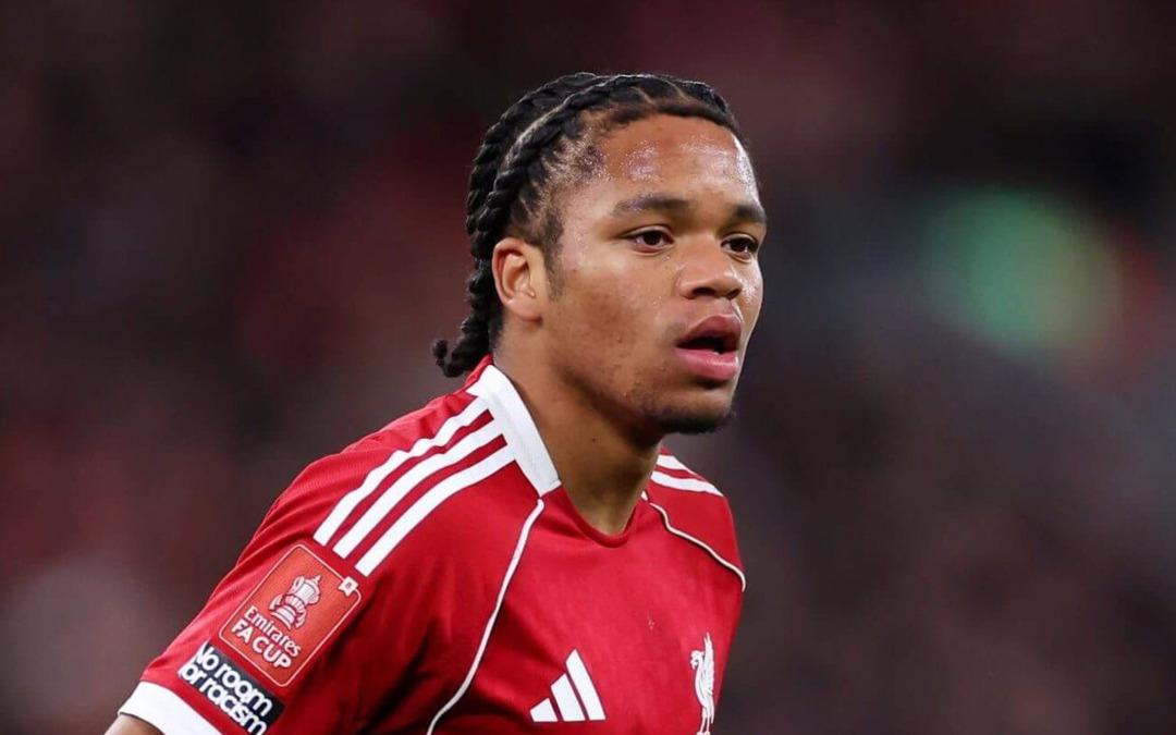 Galatasaray a İngiltere den kötü haber! Efsaneler 17 lik harika çocuğa çıldırdı: "Aslan a karşı kesin 11 oynamalı..." 2