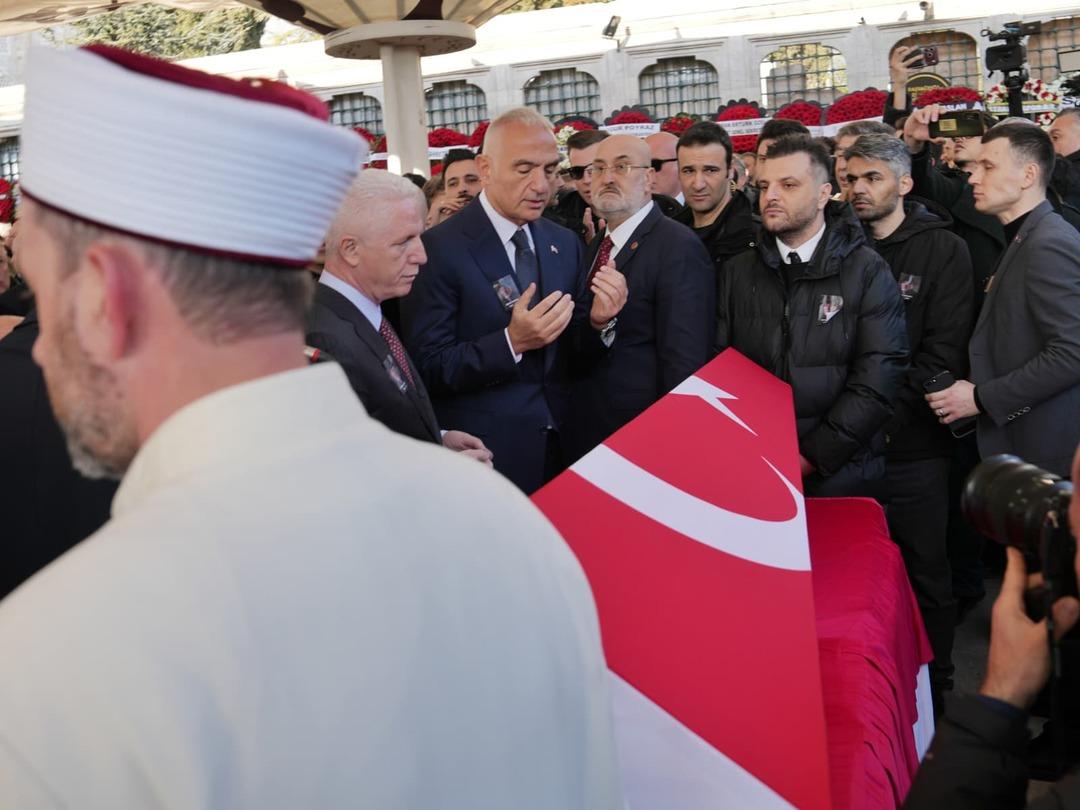 Bakan Ersoy dan İlber Ortaylı için duygusal veda: "Hem eserleriyle, hem fikirleriyle yaşamaya devam edecek" 1