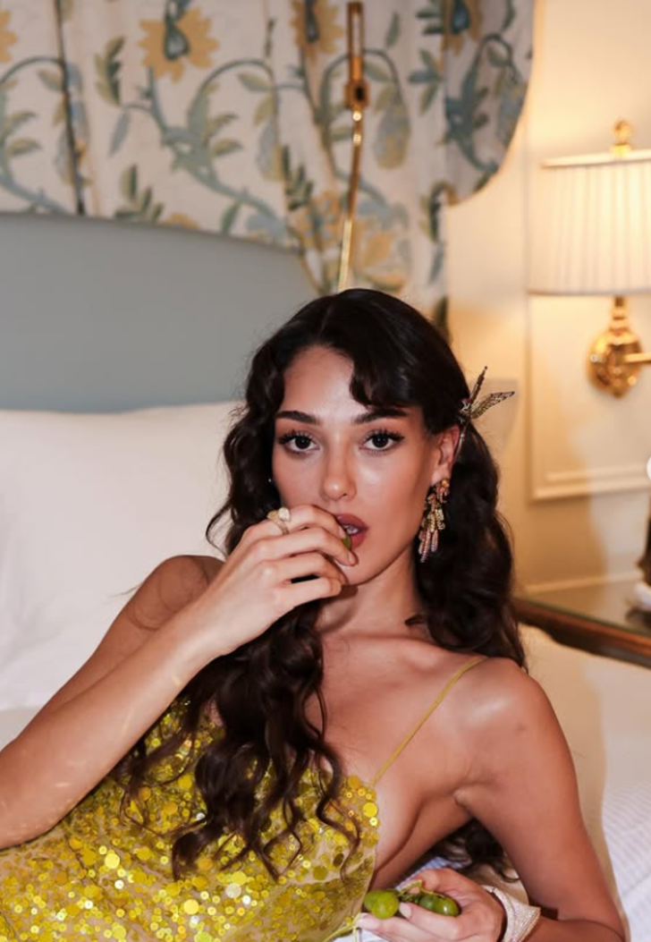 Dilan Çiçek Deniz, Oscar partisinde boy gösterdi! Tarzıyla büyüledi G3