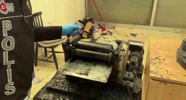 Merdiven altı plaka basım at&ouml;lyelerine baskın: 4 tutuklama 3