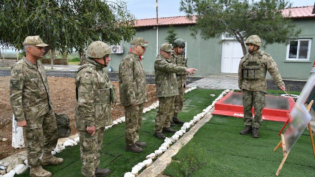 Kara Kuvvetleri Komutanı Tokel'den KKTC'de inceleme! - Güncel Haberler