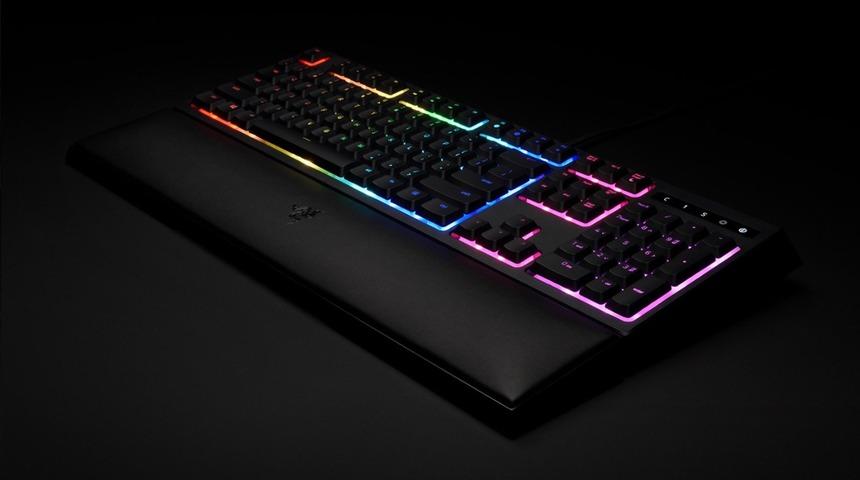 RAZER Ornata Chroma’ya yakından bakın 