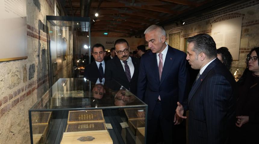 İki İznik &ccedil;inisi yıllar sonra yeniden T&uuml;rkiye'de: "Bizim olanları geri getirene kadar m&uuml;cadelemiz s&uuml;recek"