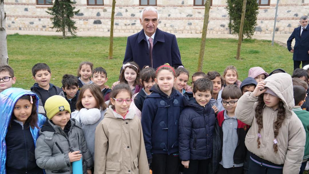 İki İznik &ccedil;inisi yıllar sonra yeniden T&uuml;rkiye de: "Bizim olanları geri getirene kadar m&uuml;cadelemiz s&uuml;recek" 4