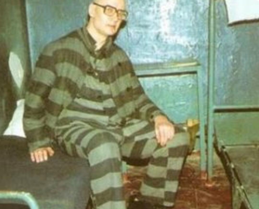 Kan donduran cinayetlerin seri katili: Cinsel organlarını kesip yemiş! Aralarında &ccedil;ocuklar da var 4