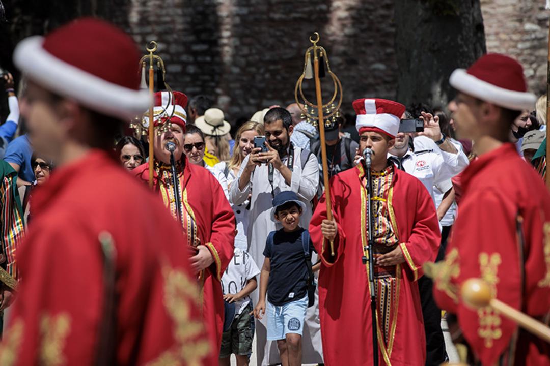 İBB&rsquo;den a&ccedil;ıklama geldi: Toplu taşıma &uuml;cretsiz olacak 2