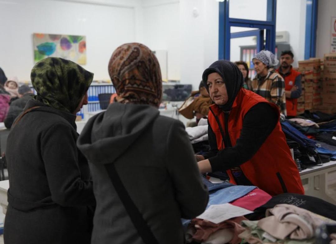 1800 &ccedil;ocuğa bayramlık dağıtıldı 2