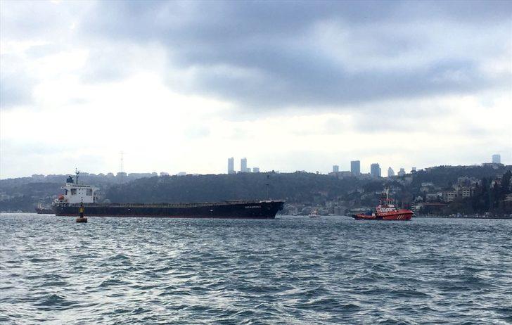 İstanbul Boğazı'ndaki gemi kazasıyla 300 yıllık yalı harabeye döndü G4