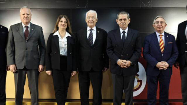 Galatasaray'da divan kurulu mazbata töreni yapıldı