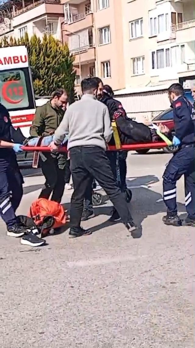 Bursa&rsquo;da ani d&ouml;n&uuml;ş kazaya neden oldu: 1 kişi yaralandı 1