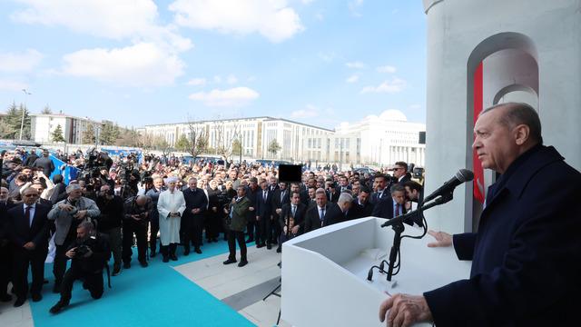 Cumhurbaşkanı Erdoğan: Milli ve manevi kimliğimize sahip çıkmaya devam edeceğiz
