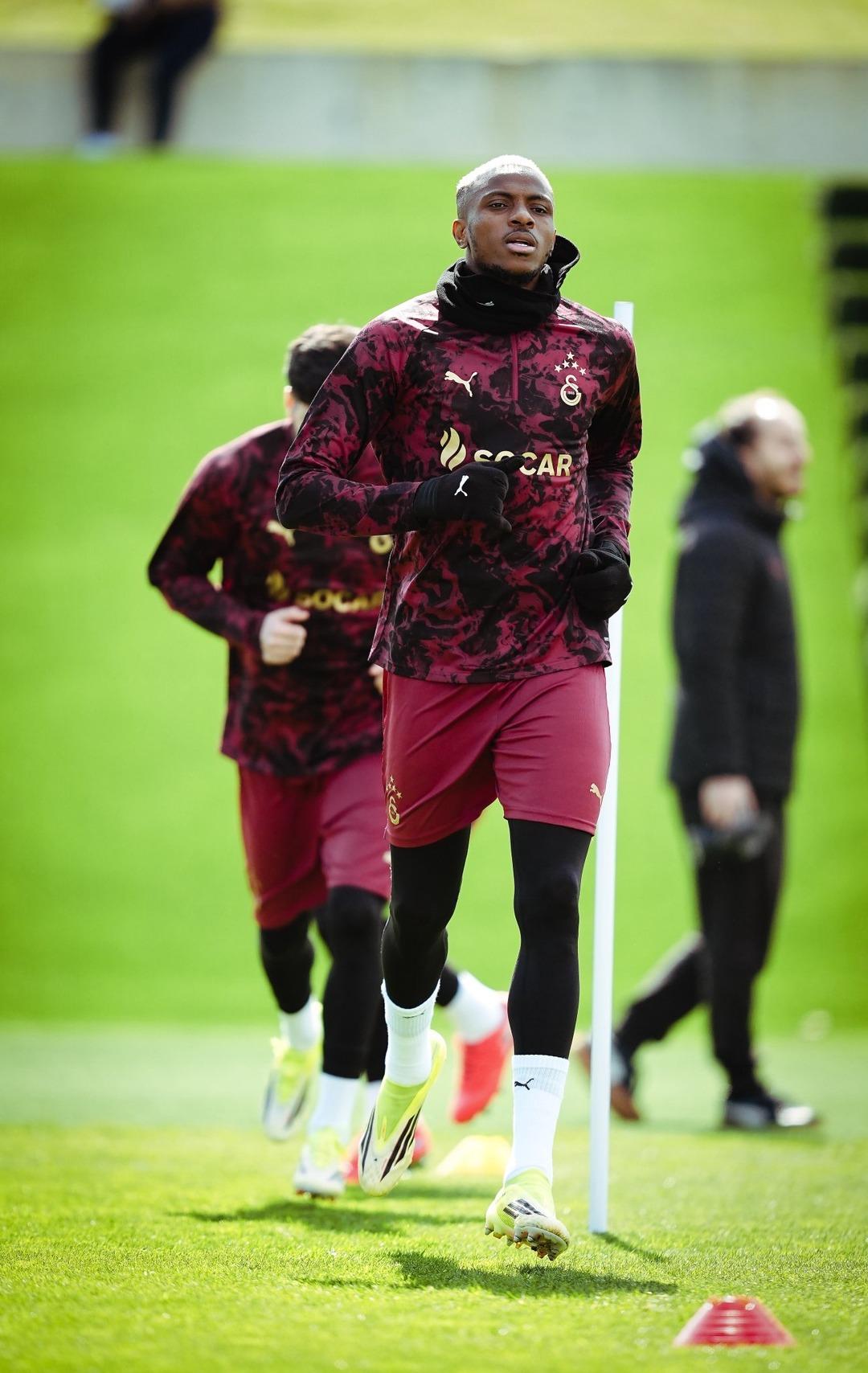 Galatasaray, Şampiyonlar Ligi ndeki Liverpool ma&ccedil;ının kadrosunu duyurdu! 2