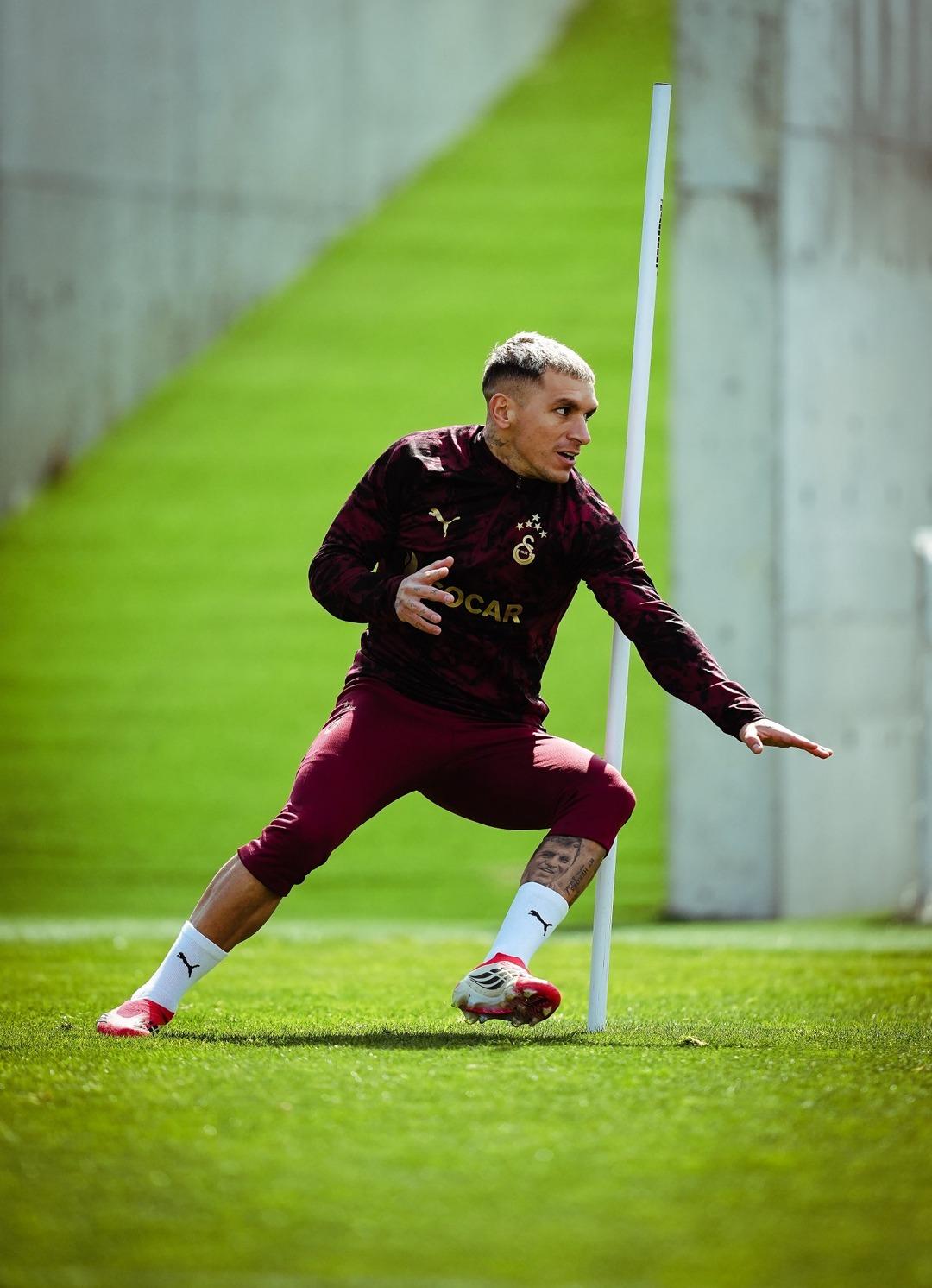 Galatasaray, Şampiyonlar Ligi ndeki Liverpool ma&ccedil;ının kadrosunu duyurdu! 3