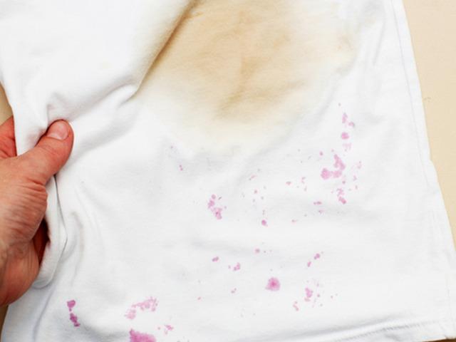 Meyve lekelerini silgi gibi siliyor! Deneyen sonucu g&ouml;r&uuml;nce şaşırıyor