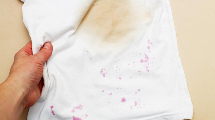 Meyve lekelerini silgi gibi siliyor! Deneyen sonucu g&ouml;r&uuml;nce şaşırıyor