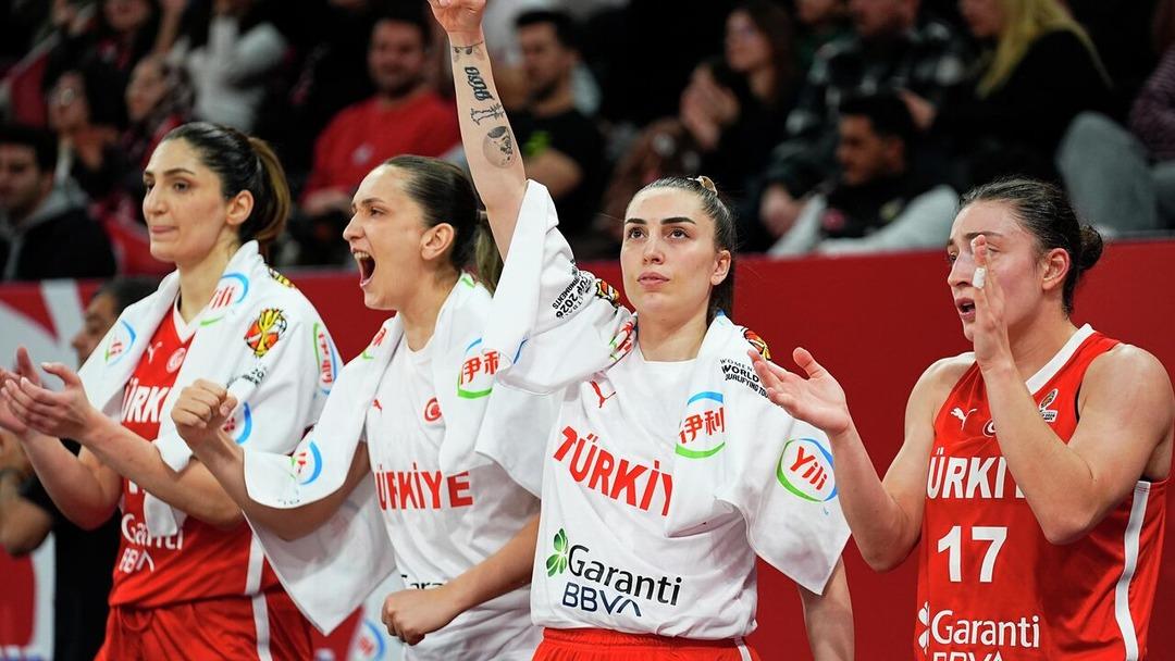 Potanın Perileri D&uuml;nya Kupası nda! 1