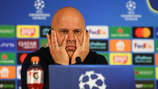 Arne Slot Galatasaray maçı öncesi yıldız ismin sakatlığını duyurdu! Antrenmana katılacak durumda değildi...