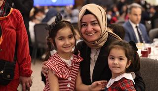 Fatma Bet&uuml;l Sayan Kaya: "&Ccedil;ocuklar bug&uuml;n &ccedil;alışıp yarın unutacağımız bir mesele değildir"