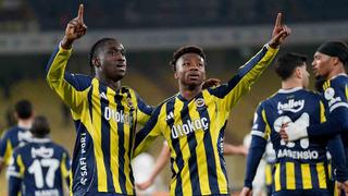 Fenerbahçe, Nene'nin hat-trick yaptığı maçta Gaziantep FK'yı 4-1 mağlup etti!