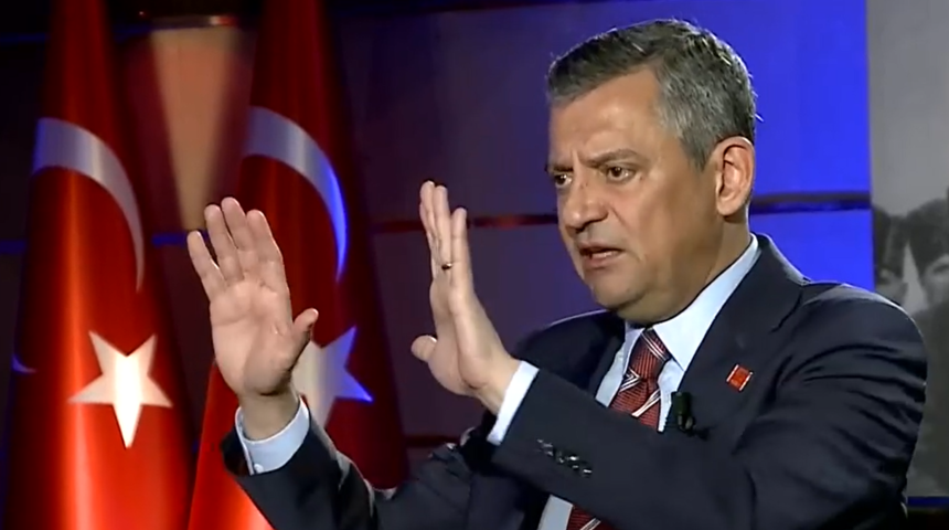 İmamoğlu i&ccedil;in 'ev hapsi' s&ouml;zleri g&uuml;ndem olmuştu! &Ouml;zg&uuml;r &Ouml;zel'den yeni a&ccedil;ıklama: "&Ccedil;ok insani bir şeyle s&ouml;yledim"