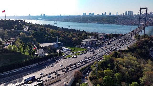 Resmi Gazete'de yayımlandı! Bayramda k&ouml;pr&uuml; ve otoyollar &uuml;cretsiz olacak