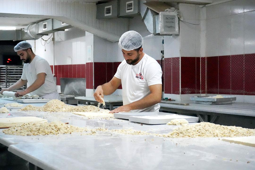 Bayram &ouml;ncesi yoğun mesai var, kilosu 2 bin TL: Hileye dikkat 3