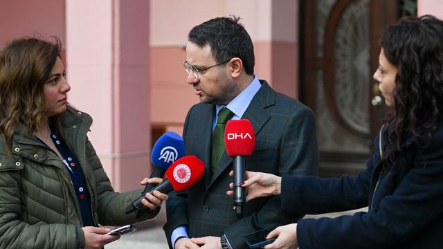 Akın Gürlek, Özgür Özel'e mal varlığını açıklayarak yanıt verdi! Gündem olacak Muhittin Böcek çıkışı