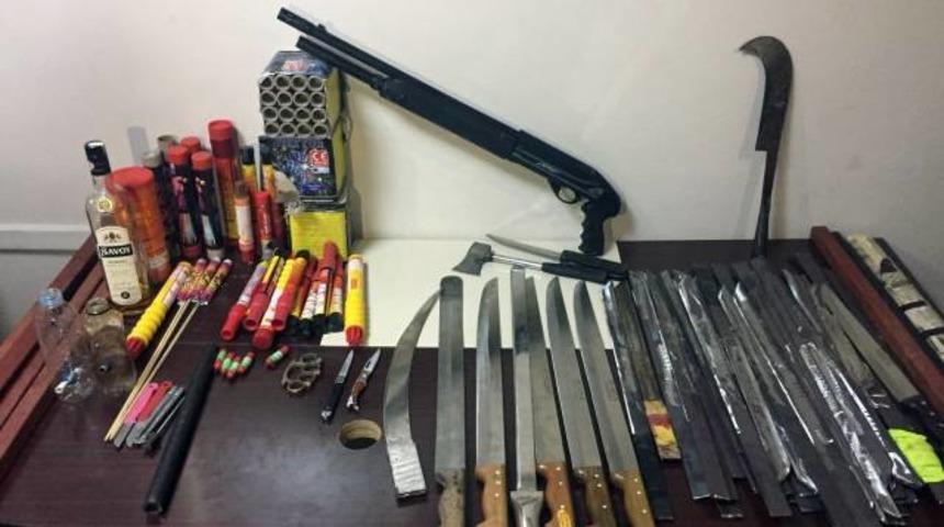 Beşiktaş-Göztepe maçına pompalı tüfekle gelmişler!