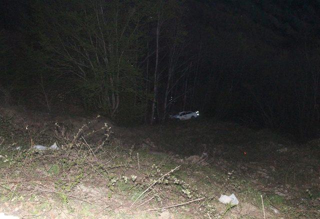 Otomobil 60 metrelik uçuruma yuvarlandı: 1 ölü