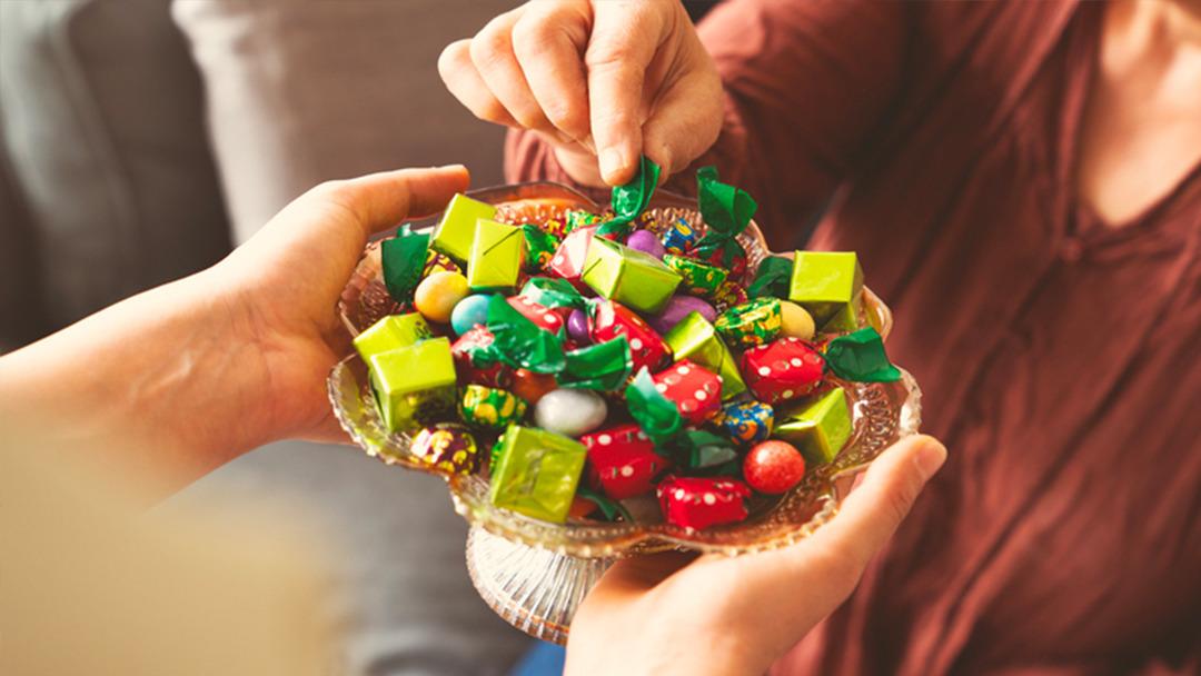 Bayramda &ccedil;ikolata ve şeker alışverişinde dikkat! Uzman isim uyardı:  Uzak durun  1