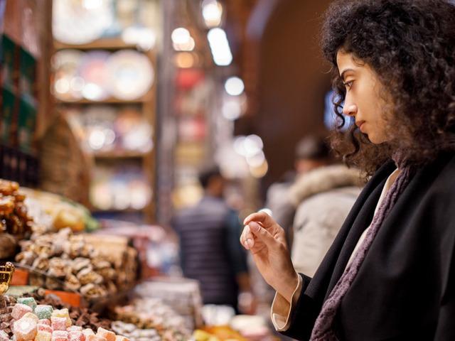 Bayramda &ccedil;ikolata ve şeker alışverişinde dikkat! Uzman isim uyardı: 'Uzak durun'