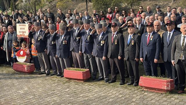 Sakarya ve &ccedil;evre illerde &Ccedil;anakkale Deniz Zaferi nin 111. yılı dolayısıyla t&ouml;renler d&uuml;zenlendi 16