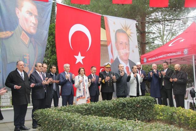 Sakarya ve &ccedil;evre illerde &Ccedil;anakkale Deniz Zaferi nin 111. yılı dolayısıyla t&ouml;renler d&uuml;zenlendi 9