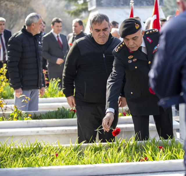 Sakarya ve &ccedil;evre illerde &Ccedil;anakkale Deniz Zaferi nin 111. yılı dolayısıyla t&ouml;renler d&uuml;zenlendi 5