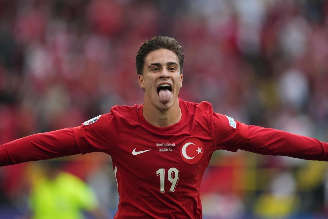 Kenan Yıldız dan transfer a&ccedil;ıklaması! "T&uuml;m g&uuml;n telefondalar ama..." 3