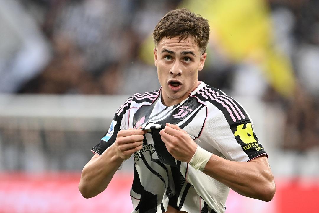 Kenan Yıldız dan transfer a&ccedil;ıklaması! "T&uuml;m g&uuml;n telefondalar ama..." 4