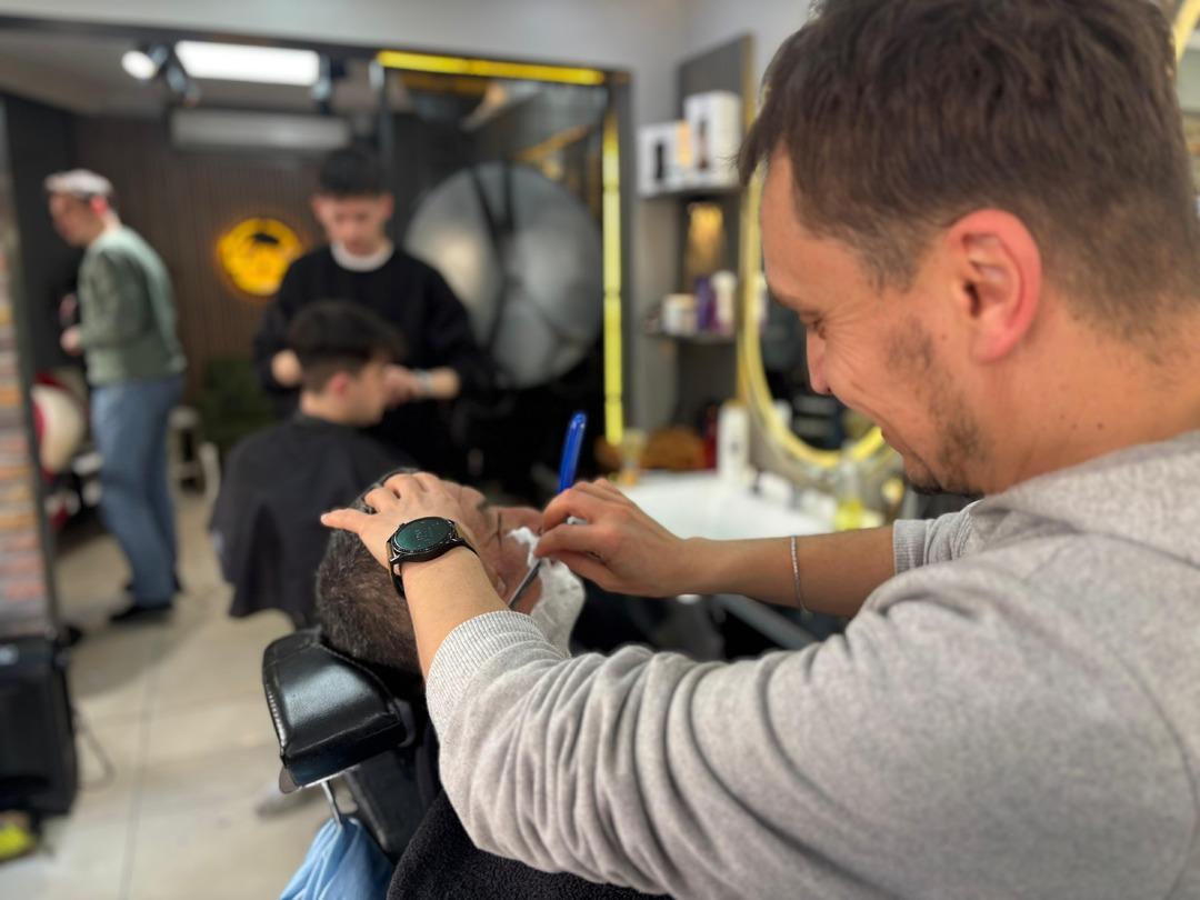 Sabaha kadar &ccedil;alışıyorlar, hepsi yoğun: Dolu olan  oraya gidin  diyor 4