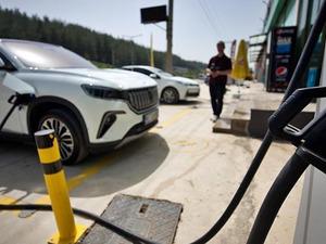 Elektrikli ara&ccedil; şarj soket sayısı şubatta 40 bini aştı