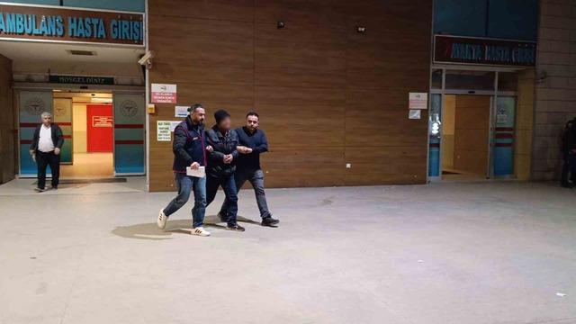 Bursa&rsquo;da 15 yıl hapis cezası bulunan firari dolmuşta yakalandı 4