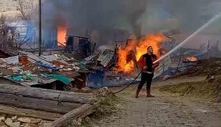 Bolu&rsquo;da 3 yapı alevlere teslim oldu